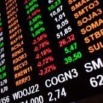 O dólar recuava 0,53% (Imagem: Shutterstock)