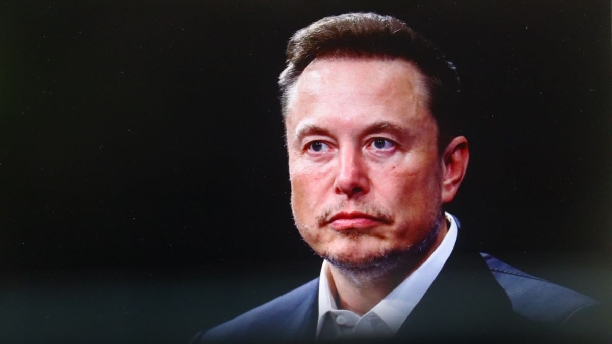 Se aprovado e plenamente executado, o pacote pode transformar Musk no primeiro trilionário do mundo (Imagem: Shutterstock)