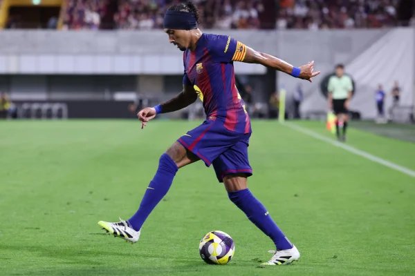 Raphinha é dúvida no Barcelona para clássico contra o Real Madrid