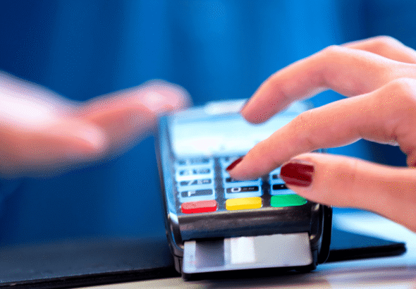 posso-passar-o-meu-cartao-na-minha-maquininha